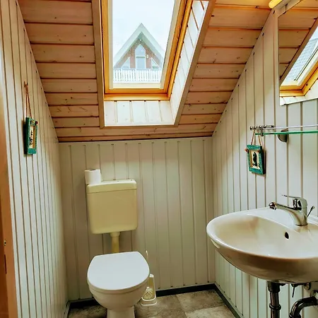 Holiday home Seeschwalbe Classic 98 *